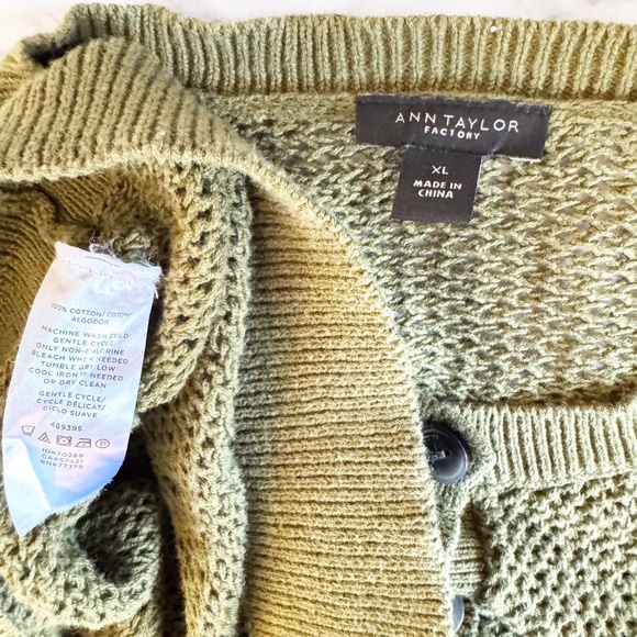 Ann Taylor Green Chunky Knit Cardigan - Picture 4 of 6